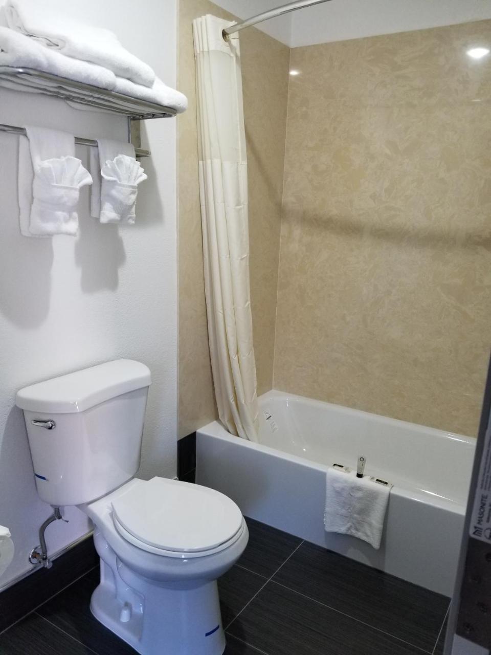 Travis Lodge Motel 16 أوكلاند، كاليفورنيا المظهر الخارجي الصورة