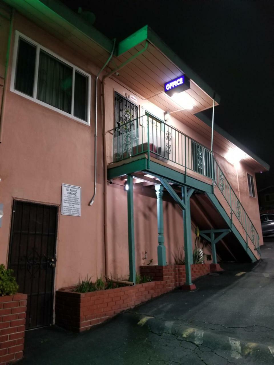Travis Lodge Motel 16 أوكلاند، كاليفورنيا المظهر الخارجي الصورة